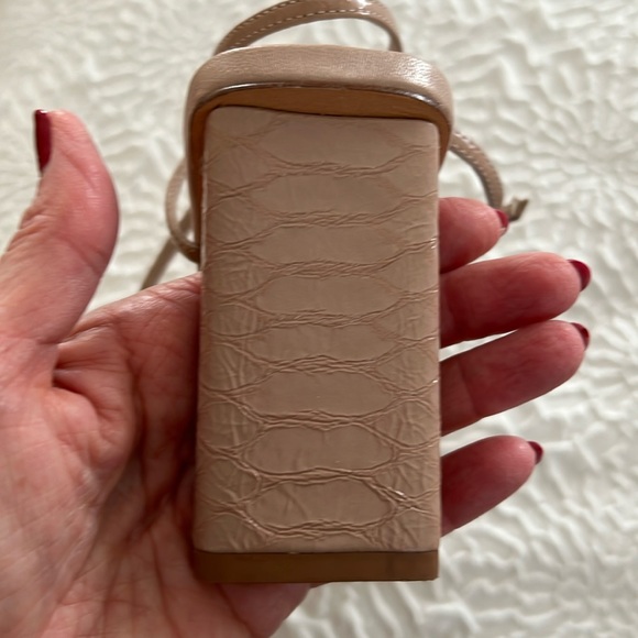 Alexandre Birman Nude Heels - Picture 4 of 7